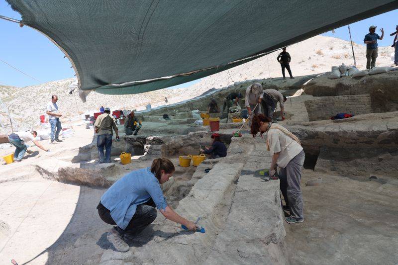 Konya'da dünyaya açılan tarih kapısı 'Türkmenkarahöyük' 13