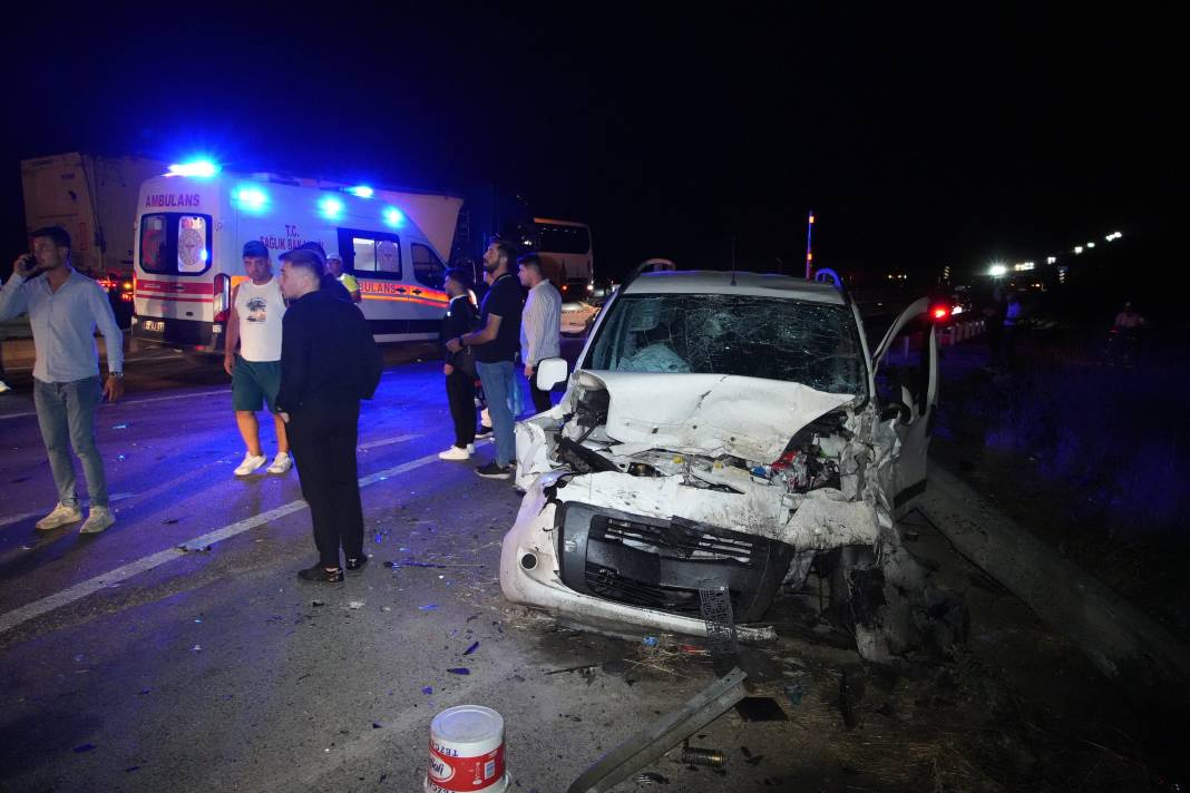 Kazada ağır yaralanan sürücü kurtarılamadı 3