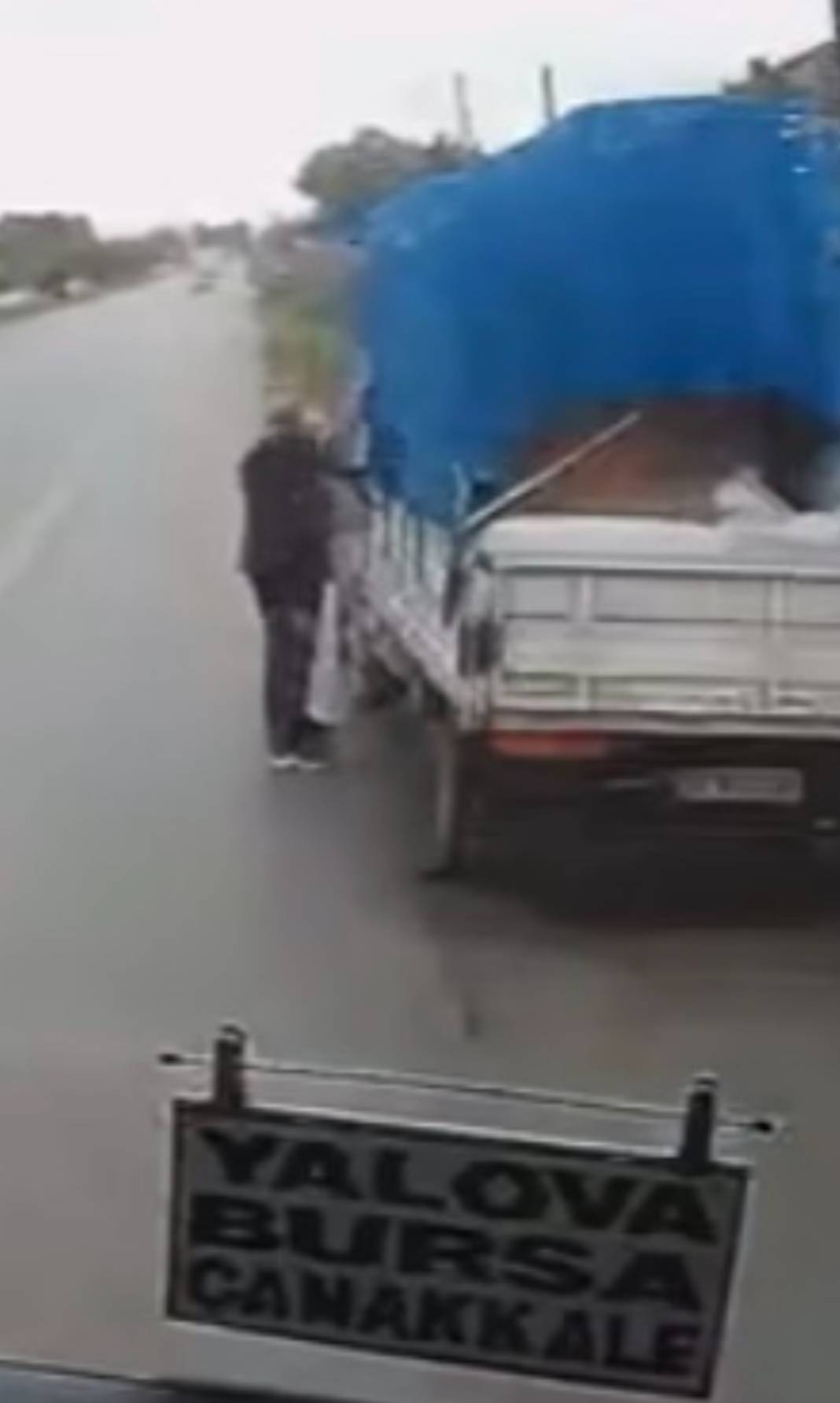 2 kişinin öldüğü otobüs kazasının dehşet görüntüleri ortaya çıktı 1