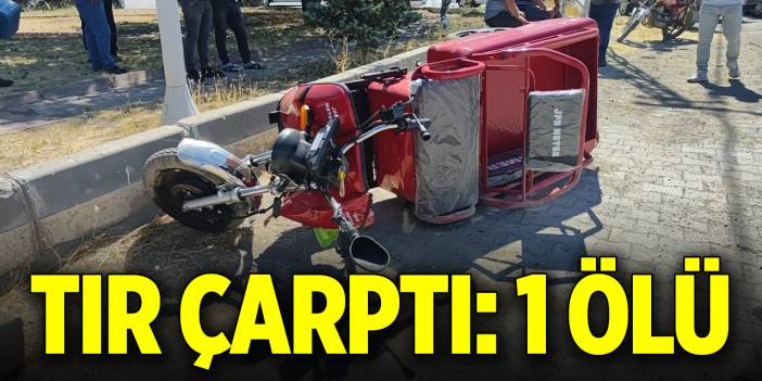 Tırın çarptığı elektrikli motosikletin sürücüsü hayatını kaybetti
