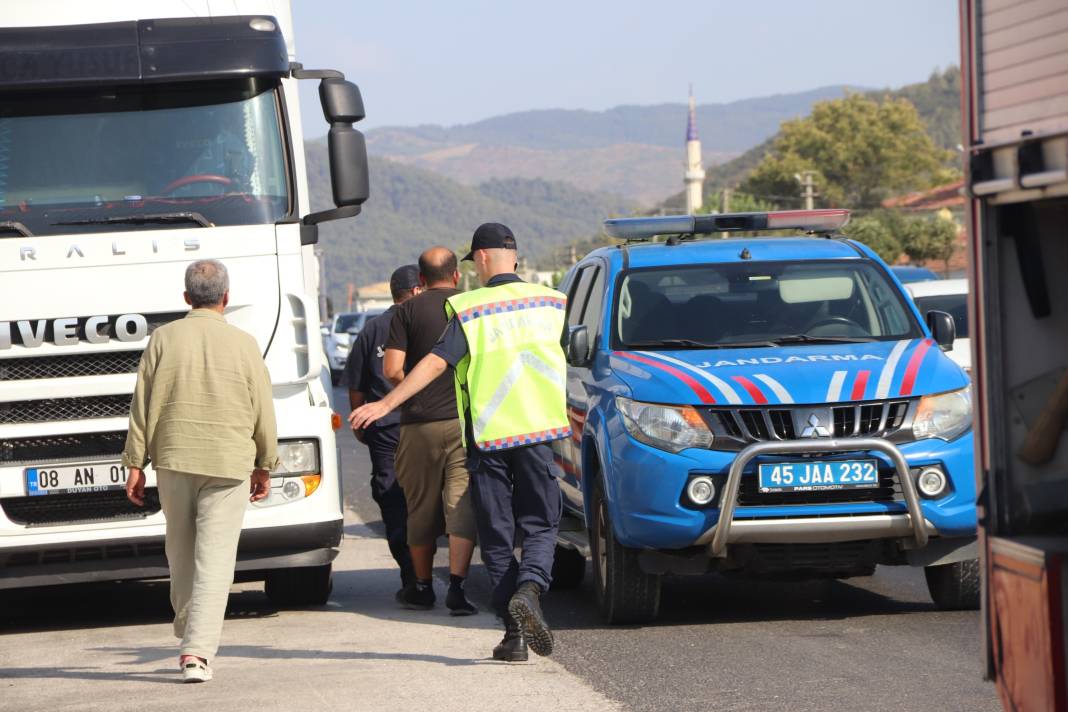 İki kuzen trafik kazasında hayatını kaybetti 2