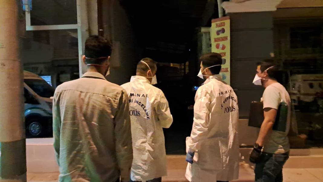 Emekli öğretmen evinde ölü bulundu 2