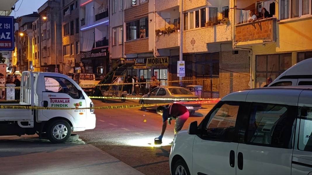 Pusu kurup alışverişten dönen adamı başından vurarak öldürdü, 1 çocuk yaralandı 7