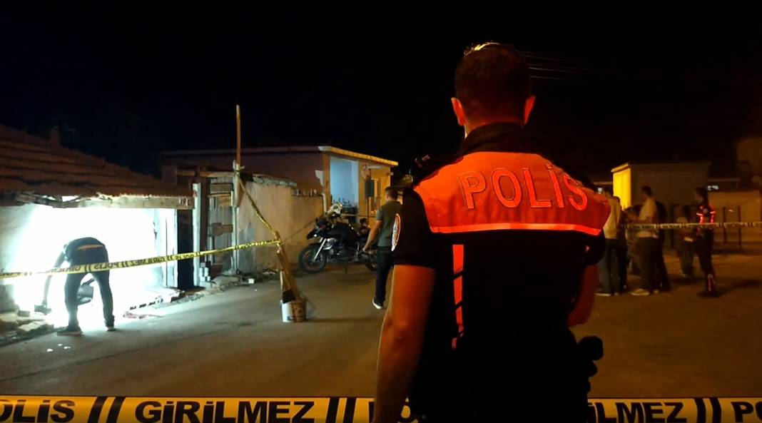 Eşine sinirlenip herkesin gözü önünde canına kıydı 4