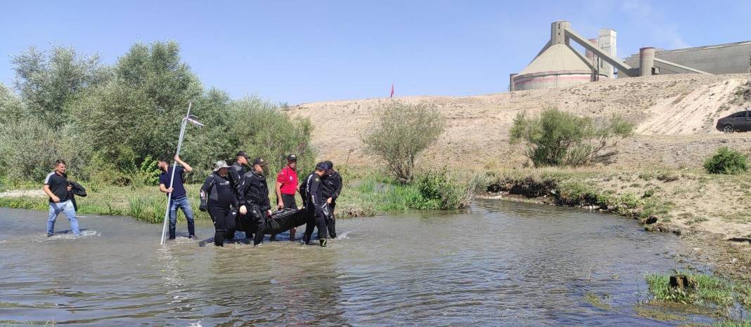 Erzurum'daki kayıp genç kızdan acı haber geldi 4