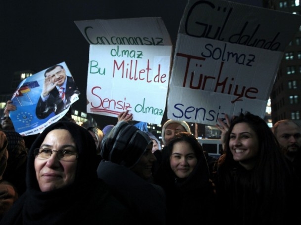 Başbakan Erdoğan'a Almanya'da coşkulu karşılama 9