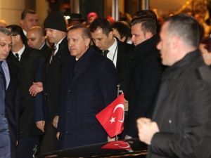 Başbakan Erdoğan'a Almanya'da coşkulu karşılama