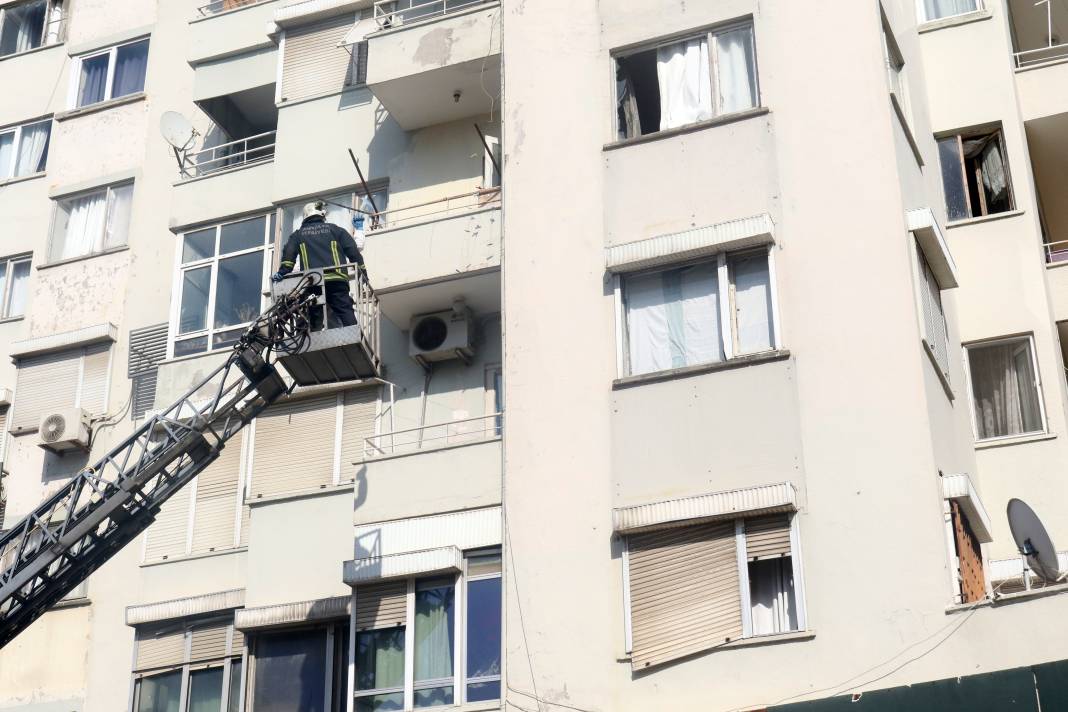 Antalya'da korkunç olay! Maske takıp girebildiler... 4