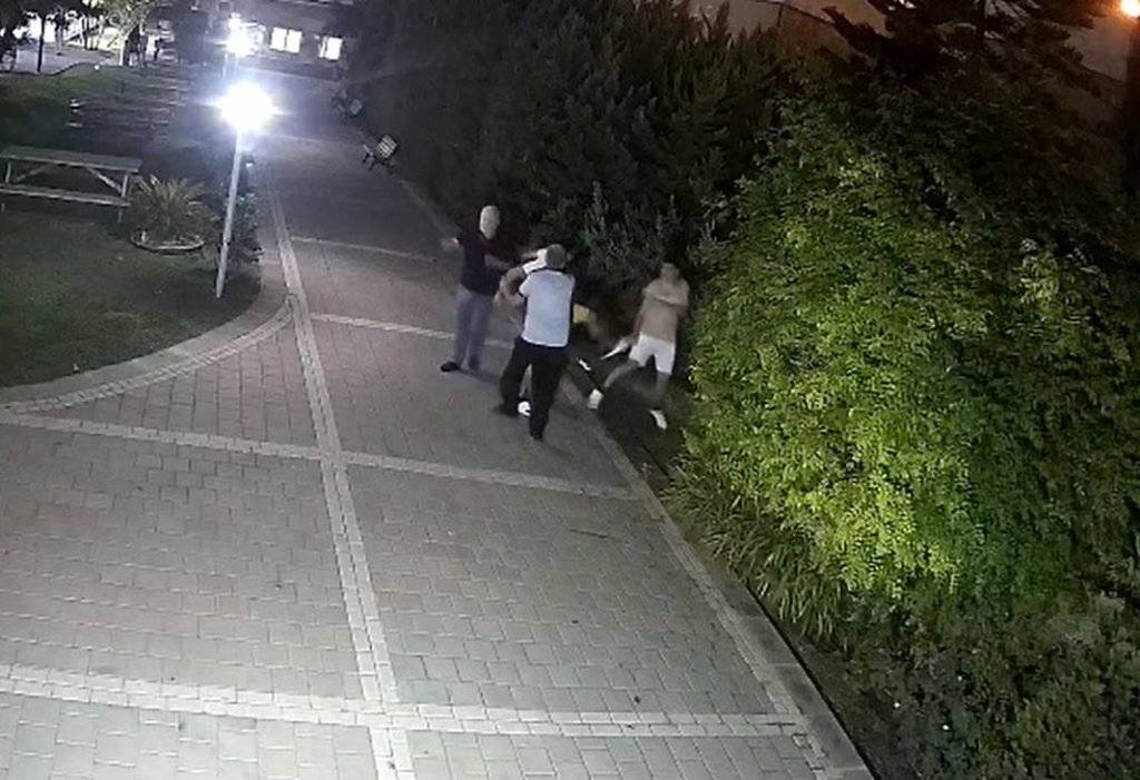 Oğluyla kavga eden çocuğu darbetti 3