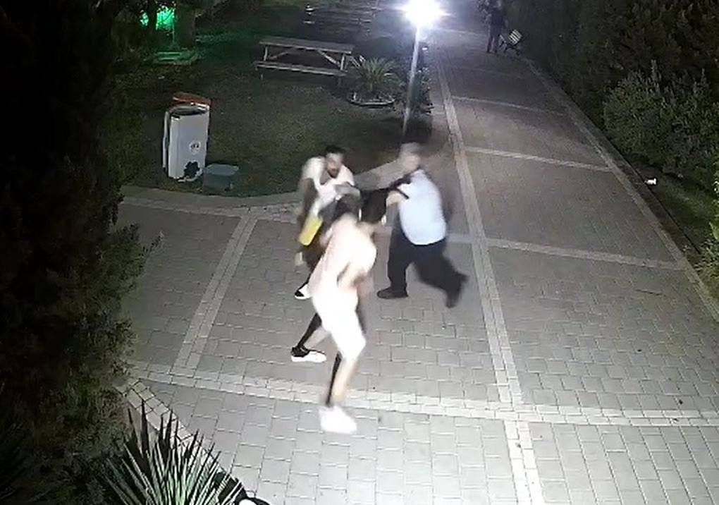 Oğluyla kavga eden çocuğu darbetti 4