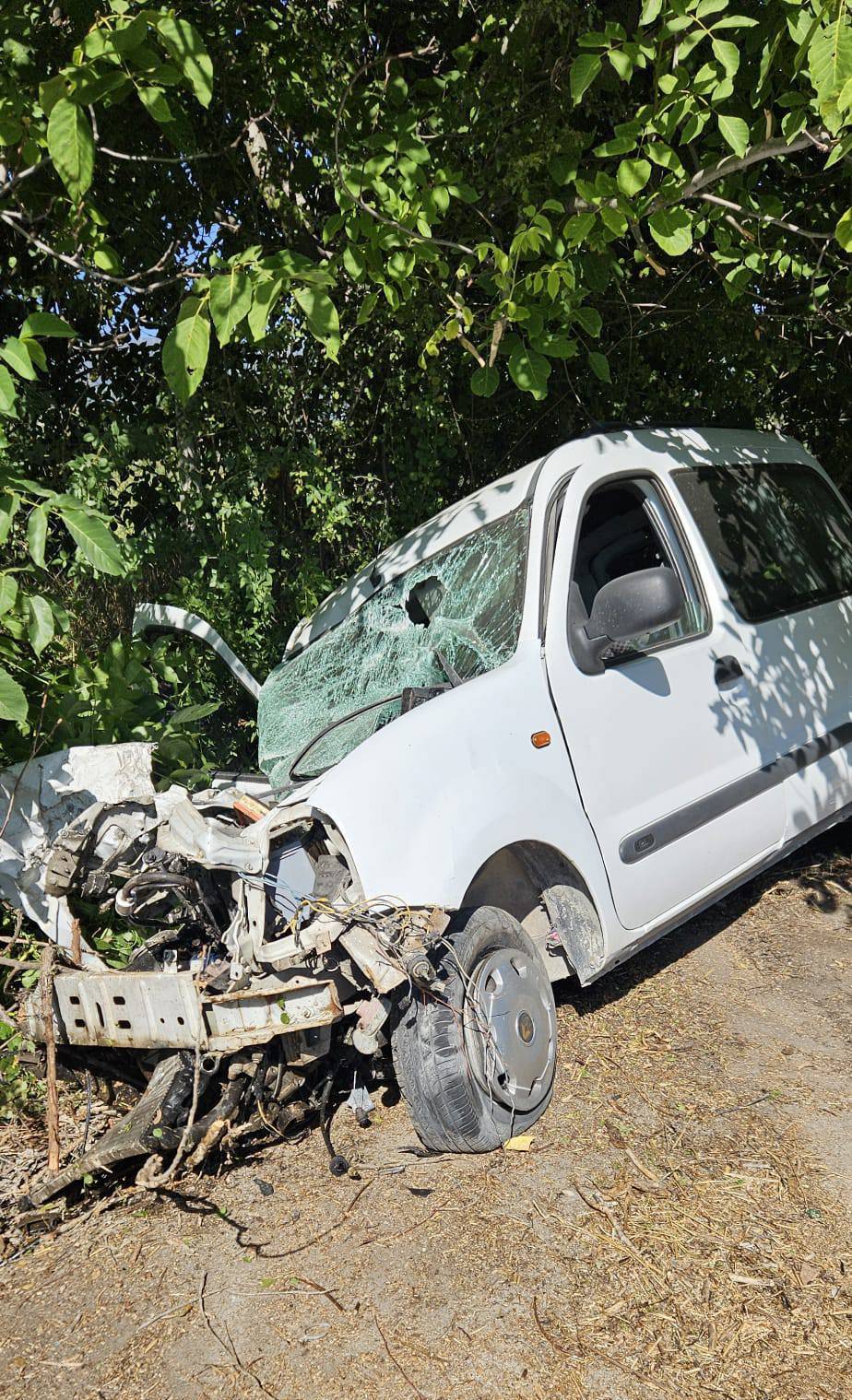 Otomobil ile kamyon çarpıştı: 1 ölü 2