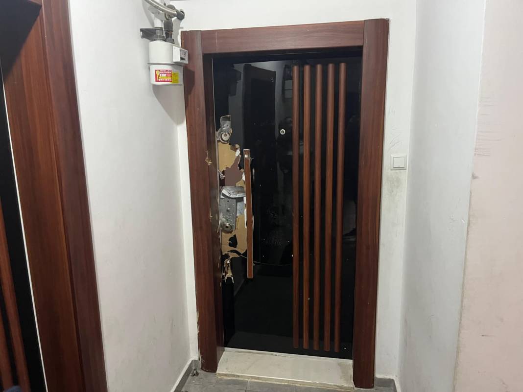 2 oğlunu bıçakla yaralayıp, intihara kalkıştı 2