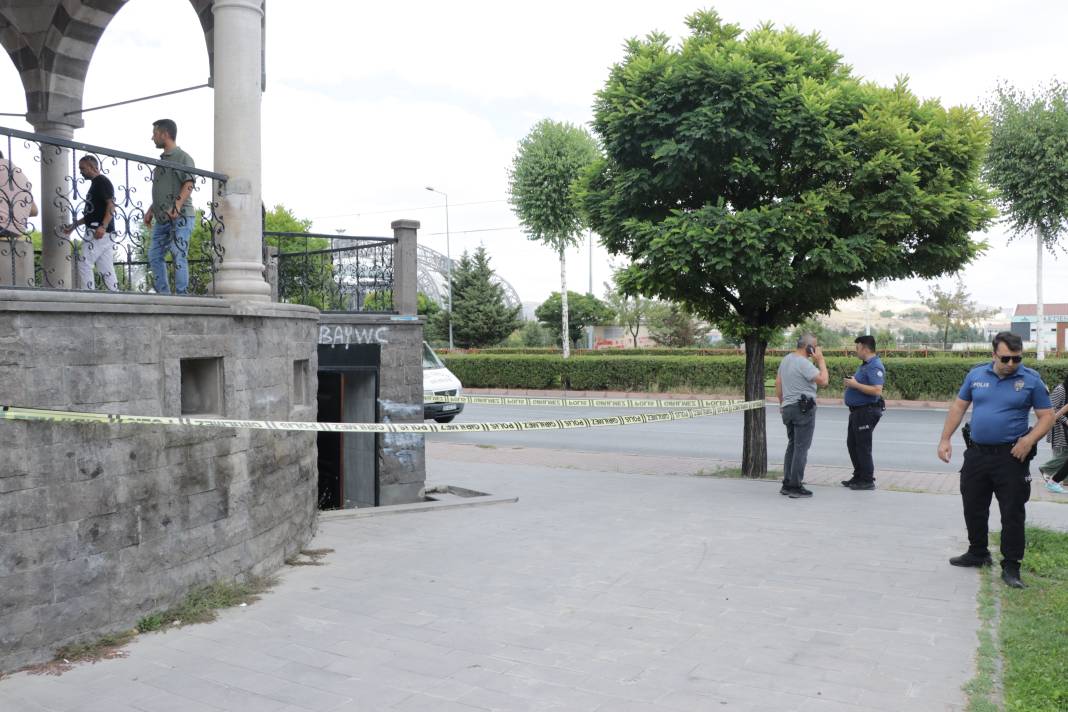 Cami tuvaletindeki olayda kan aktı! 1