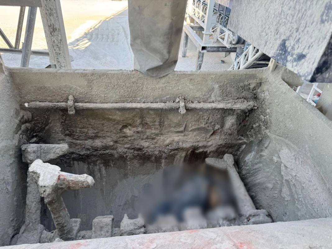 Fabrika işçisi beton mikserine düşerek can verdi 2