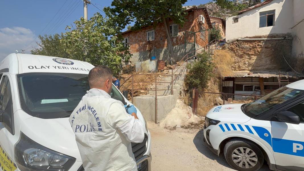 Merdiven sonu oldu! Hayatını kaybetti 5