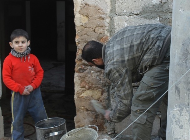 Esed yine varil bombasıyla vurdu 16