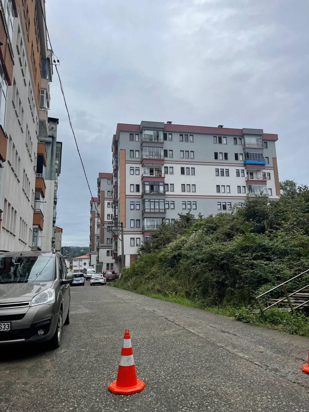 Çamaşır asarken 5’inci kattan düşüp öldü 2