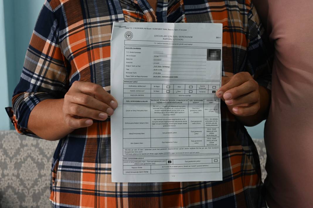 Engelli oğlunu döven adama, anneden kahvede meydan dayağı 3