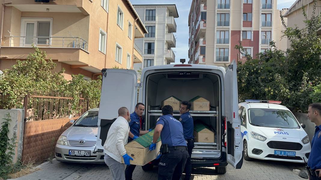 Genç kadın yatak odasında ölü bulundu 3