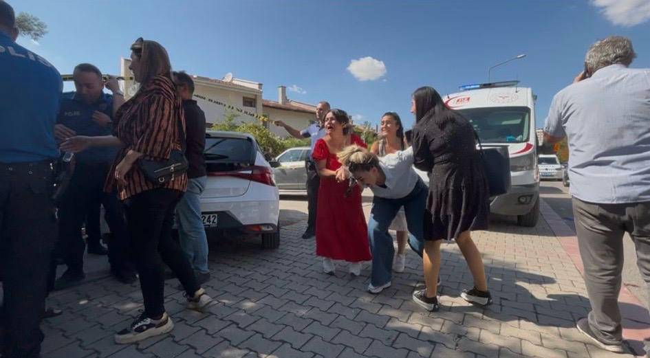 Yüksek mühendis, kayınpederi tarafından kızının gözü önünde öldürüldü 4