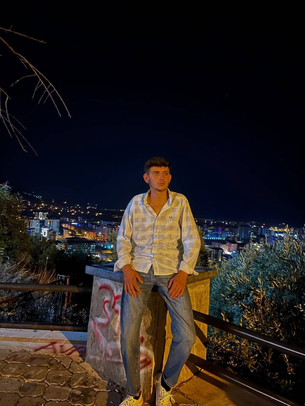 Kazada hayatını kaybeden çocuk toprağa verildi 1