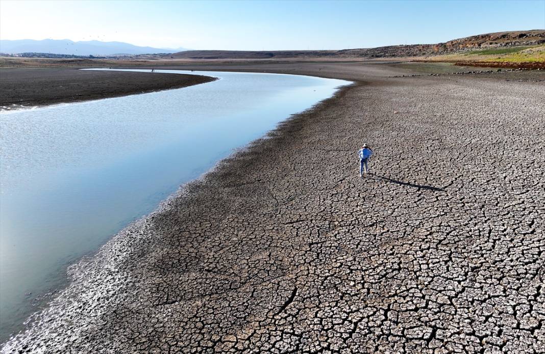 Konya'da kuraklığın etkisiyle su kaynakları dip seviyeleri gördü 16