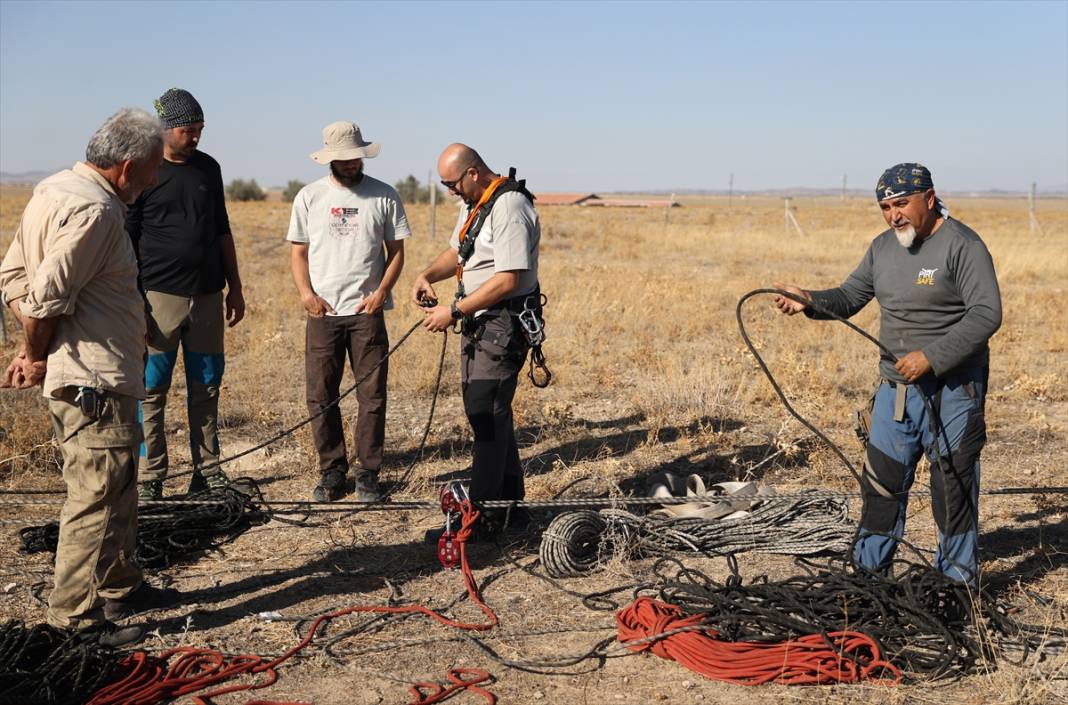 Konya'da dağcılar obruk tehlikesine dikkat çekti 13