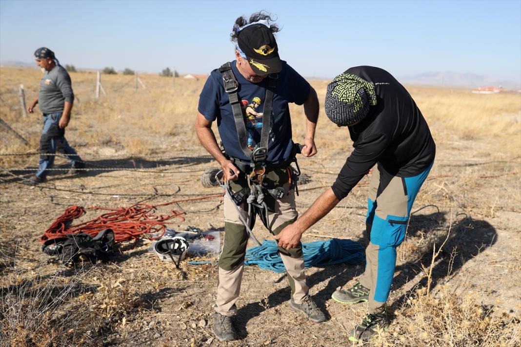 Konya'da dağcılar obruk tehlikesine dikkat çekti 15