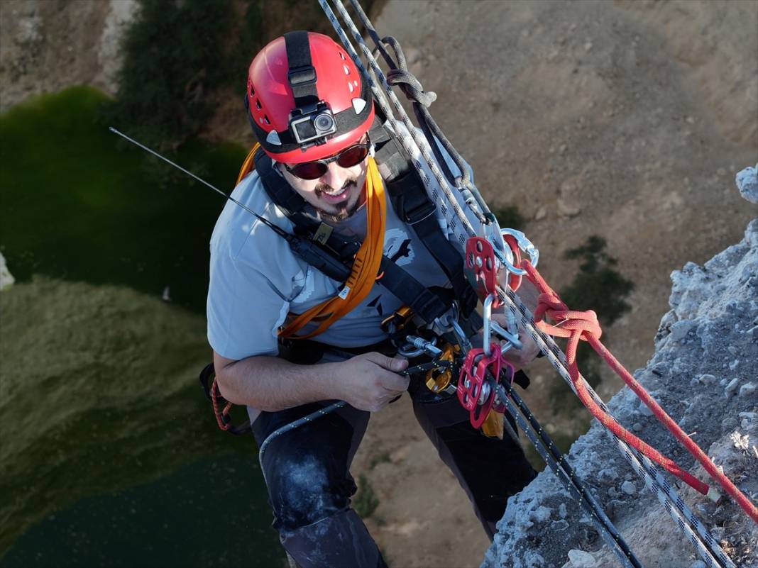 Konya'da dağcılar obruk tehlikesine dikkat çekti 22