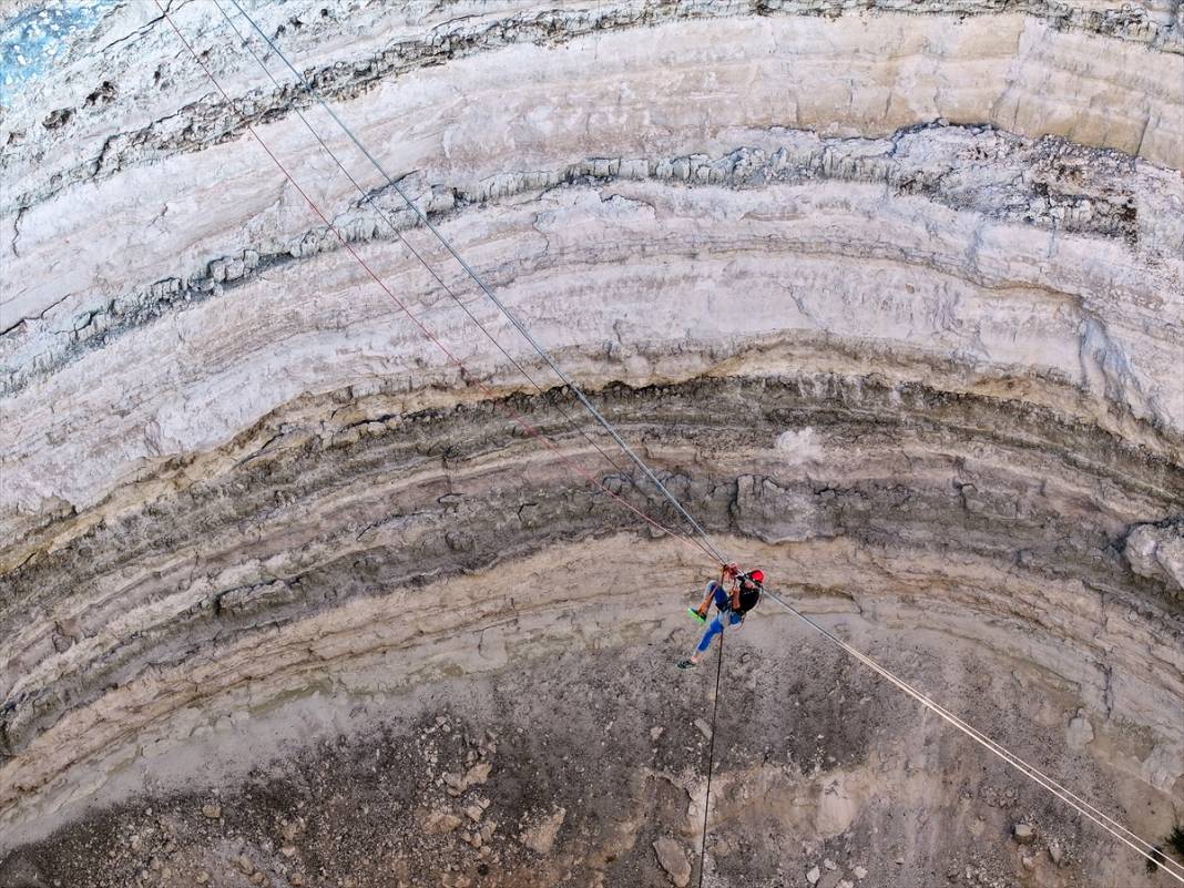 Konya'da dağcılar obruk tehlikesine dikkat çekti 8