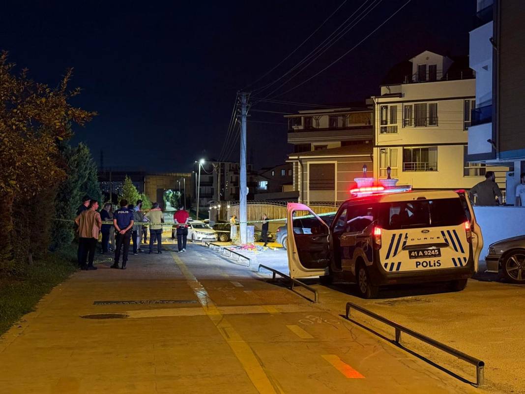 Kıskanç sevgili dehşet saçtı: 3 ölü 1