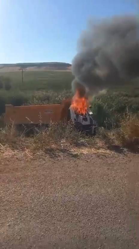 Yanan kamyonun şoförü hayatını kaybetti 3