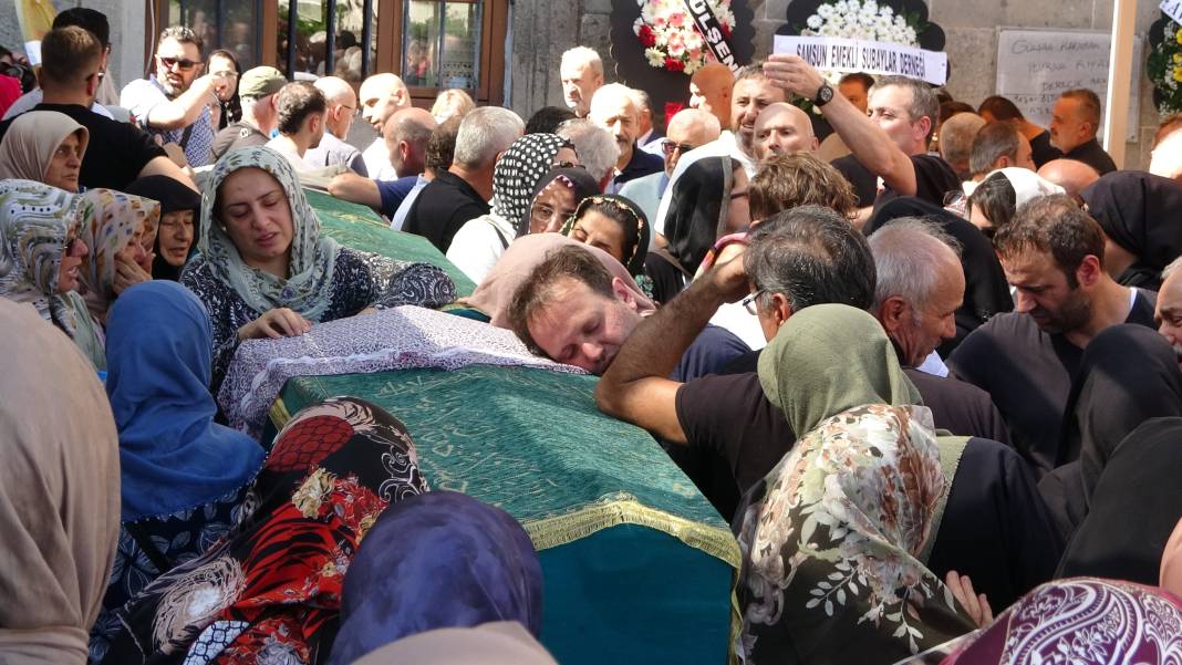 Samsun'da anne ile çocuğuna acı veda... Babanın yaptıkları yürekleri dağladı 6