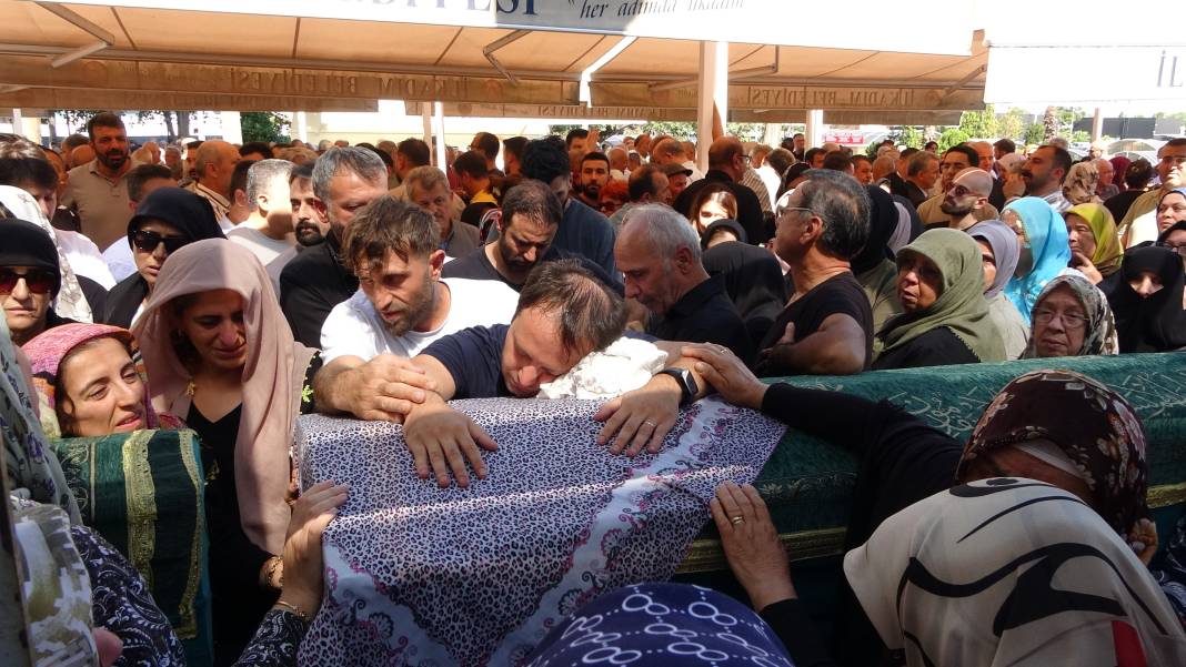 Samsun'da anne ile çocuğuna acı veda... Babanın yaptıkları yürekleri dağladı 8