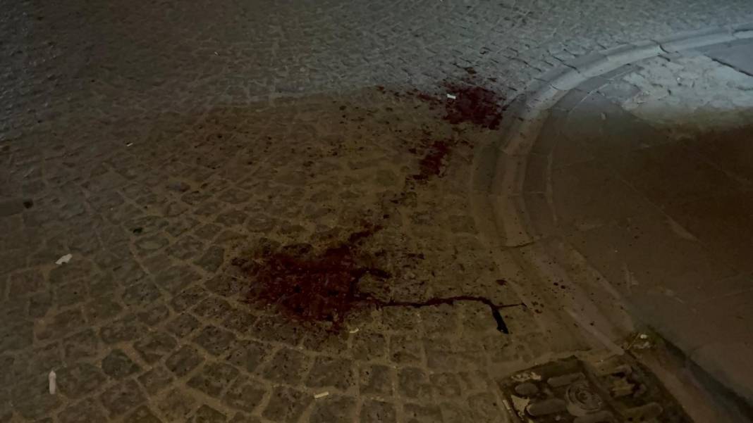 "Yan baktın" diyerek kuryeyi bıçaklayıp kaçtılar 3