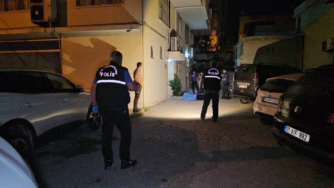 Evinin önünde uğradığı silahlı saldırıda öldü 6