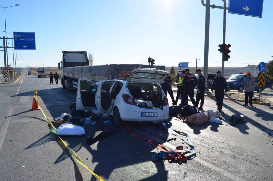 Konya yolunda kaza! Sürücü yaralandı, annesi öldü 1