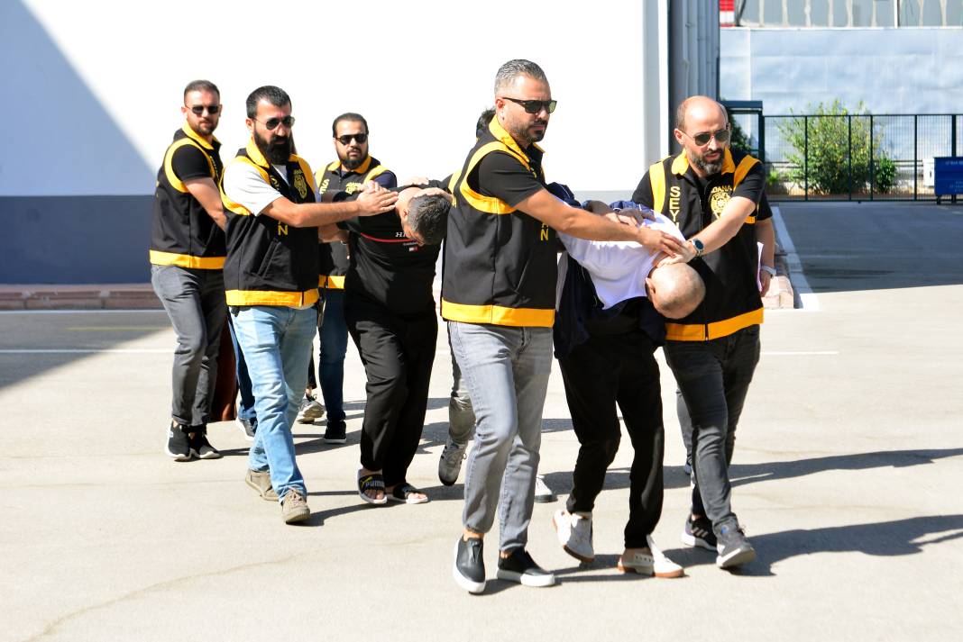 Sokakta gördüğü husumetlisini vurdu; 'beni dövmüştü, dayanamadım' 5