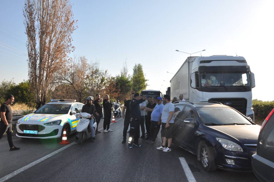 Manisa’da film sahnesi gibi kaza! Olay yerinde hayatını kaybetti 13