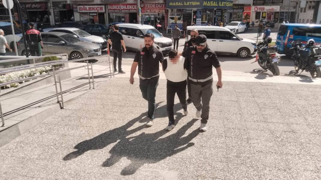 Çorum'da silahlı saldırı... Dükkanının önünde öldürüldü 6