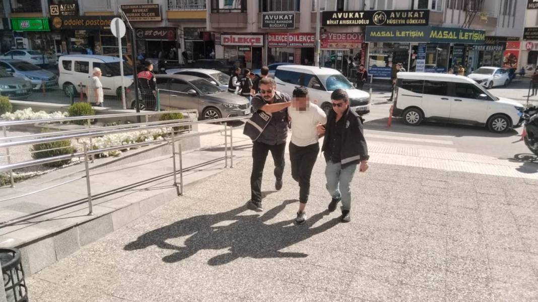 Çorum'da silahlı saldırı... Dükkanının önünde öldürüldü 7