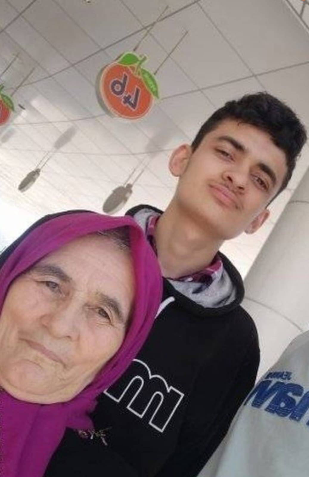 Ahşap evde yangın can aldı! Babaanne ile torunu öldü 5