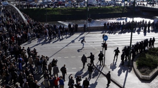 Bosna Hersek'te protestolar sürüyor 35