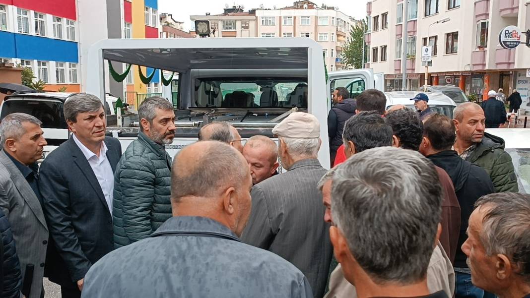 13 yaşındaki iki kız çocuğu için gözyaşları sel oldu 1