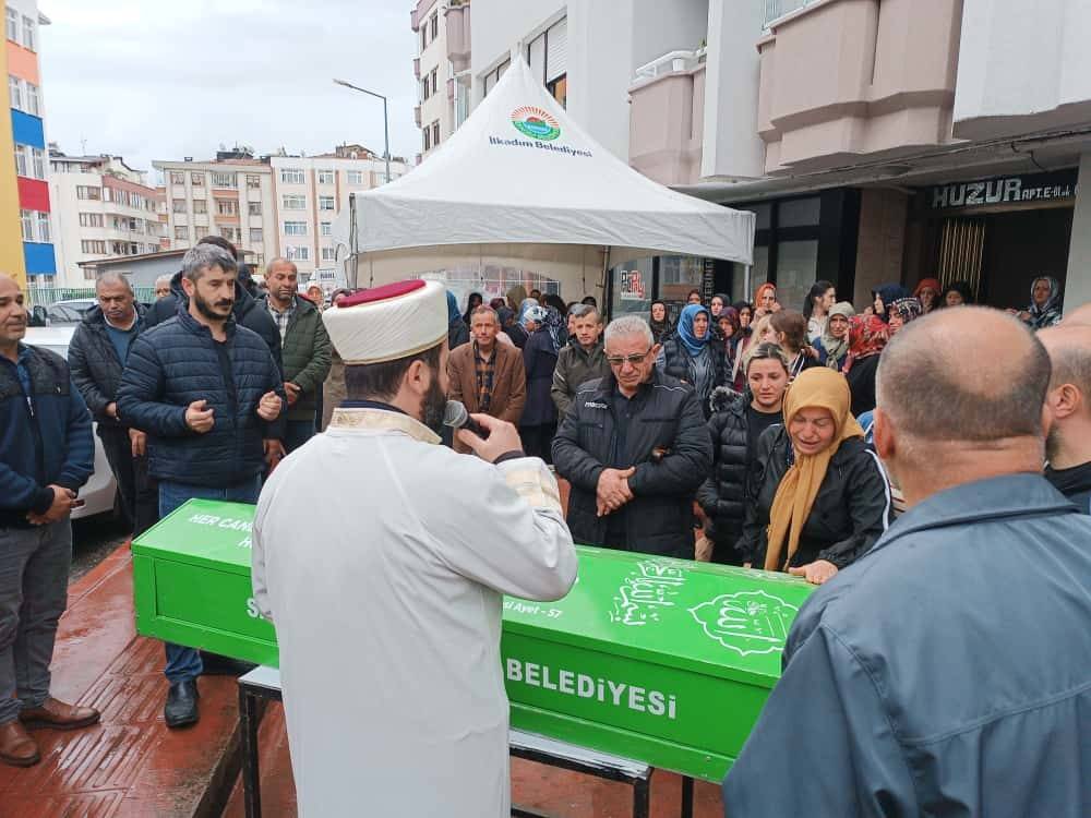 13 yaşındaki iki kız çocuğu için gözyaşları sel oldu 4