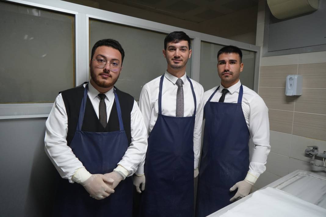 Bizimkisi bir aşk hikayesi... Genç yaşta gassallığı seçtiler 4