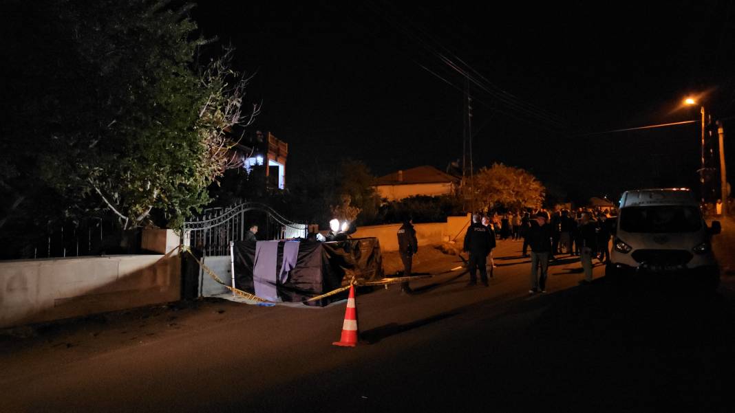 Karı koca cami çıkışında evlerinin önünde öldürüldü 4