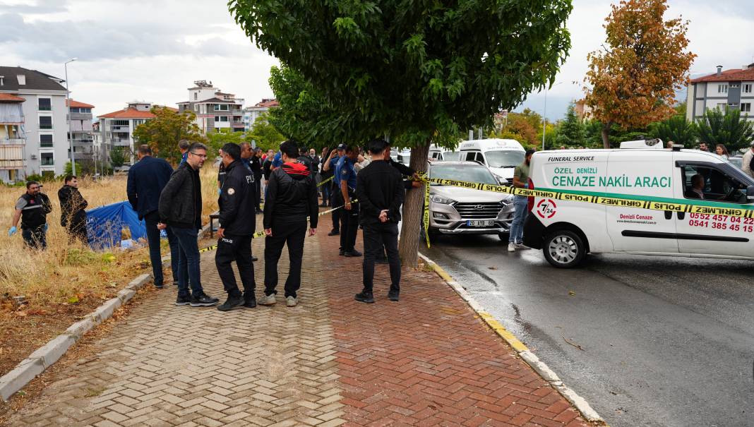 Aracından inip oturduğu bankta intihar etti 6