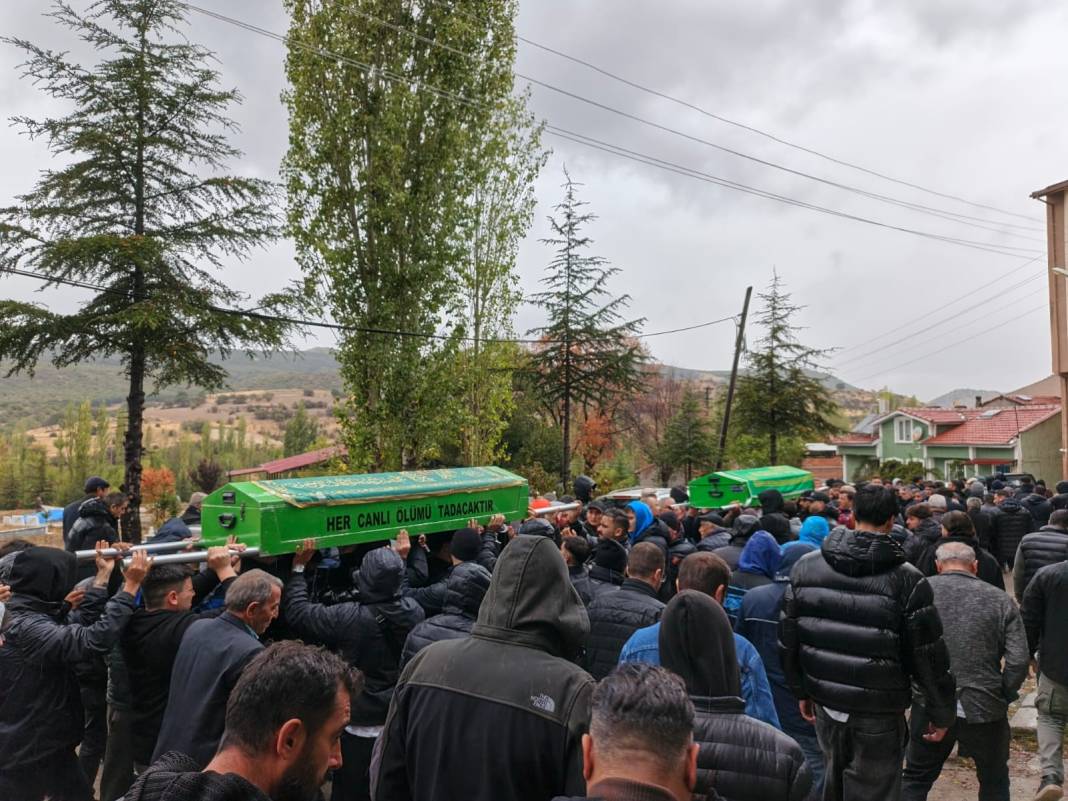 Düğün dönüşü kaza... İki gence acı veda 3