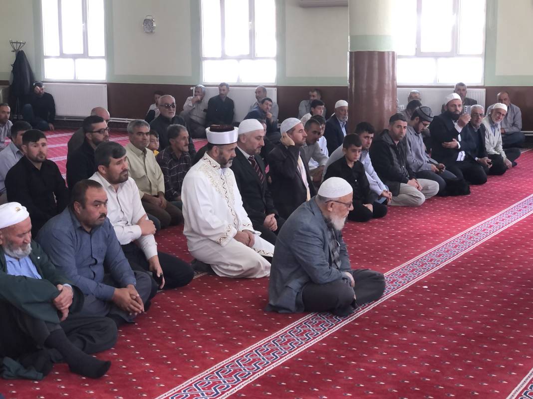 Altınekin Akıncılar’da hafız ve hafizeler için tören 3